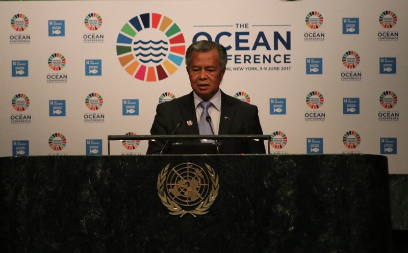 Cook Islands Prime Minister Hon. Henry Puna as he made his announcement at the UN Ocean Conference in 2017
